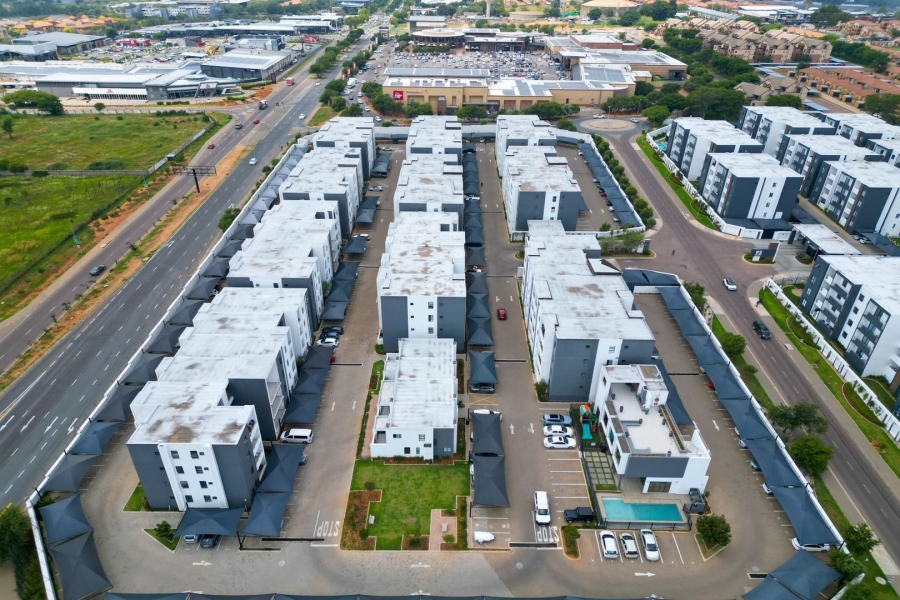 2 Bedroom Property for Sale in Erand Gardens Gauteng