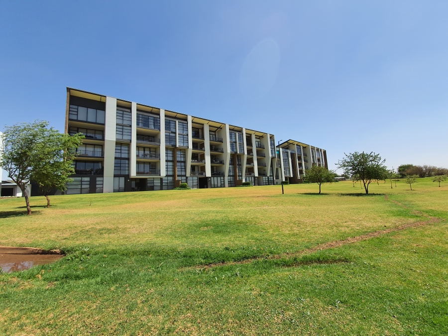 To Let 2 Bedroom Property for Rent in Midstream Estate Gauteng