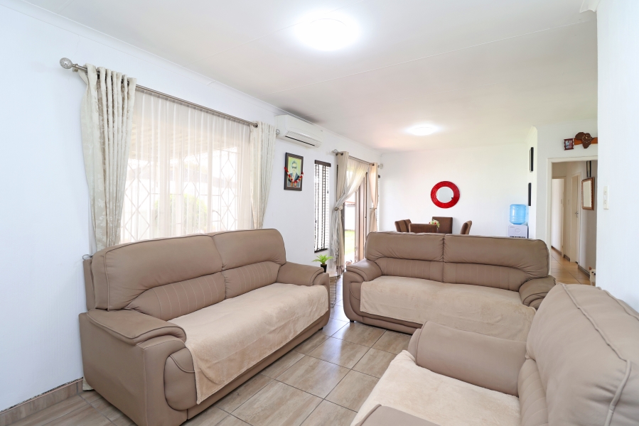 3 Bedroom Property for Sale in Corlett Gardens Gauteng