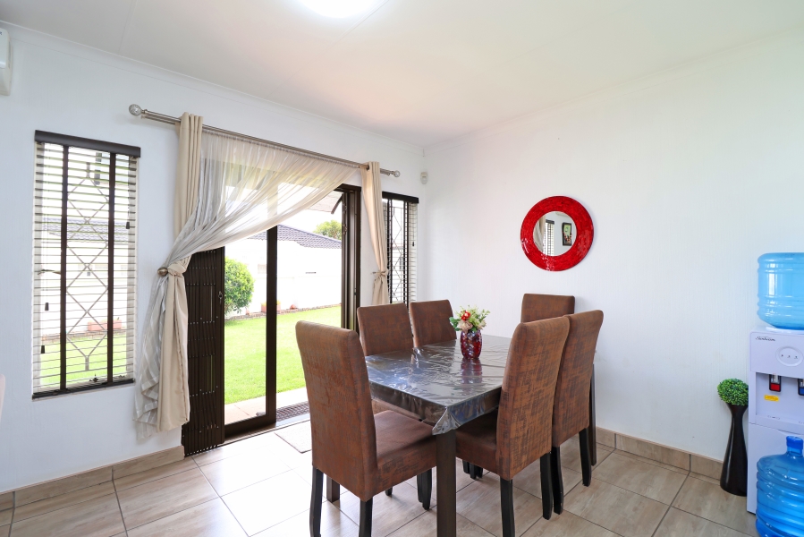 3 Bedroom Property for Sale in Corlett Gardens Gauteng
