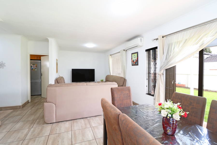 3 Bedroom Property for Sale in Corlett Gardens Gauteng