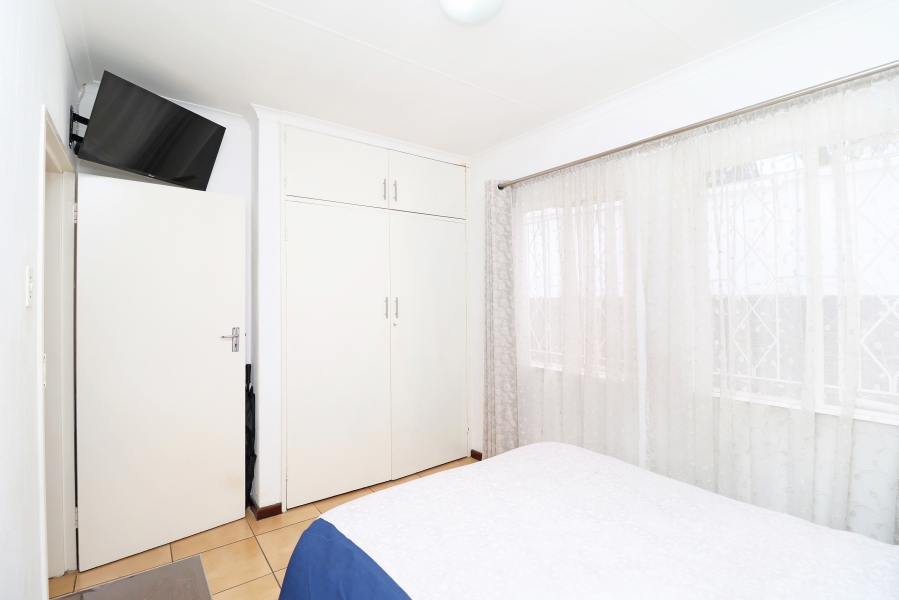 3 Bedroom Property for Sale in Corlett Gardens Gauteng