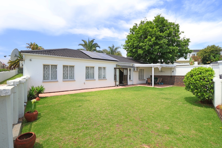 3 Bedroom Property for Sale in Corlett Gardens Gauteng