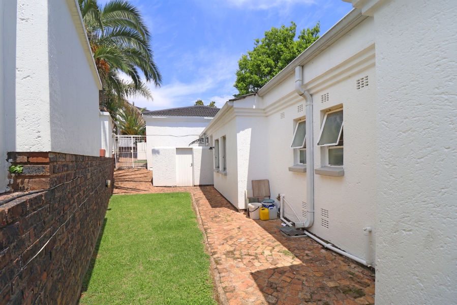 3 Bedroom Property for Sale in Corlett Gardens Gauteng