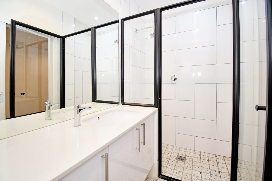 3 Bedroom Property for Sale in Birdhaven Gauteng