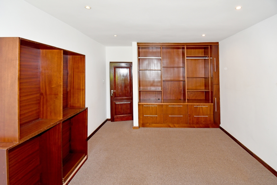 3 Bedroom Property for Sale in Birdhaven Gauteng