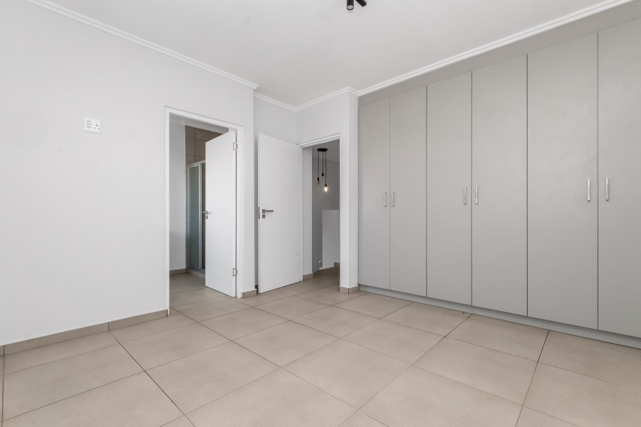 To Let 4 Bedroom Property for Rent in Broadacres Gauteng
