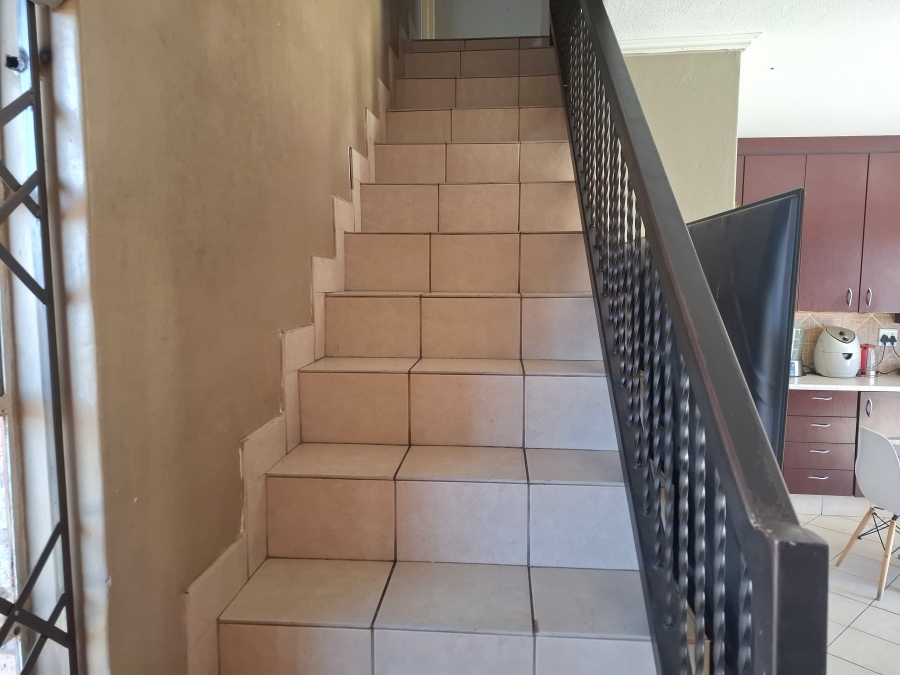 2 Bedroom Property for Sale in Eike Park Gauteng