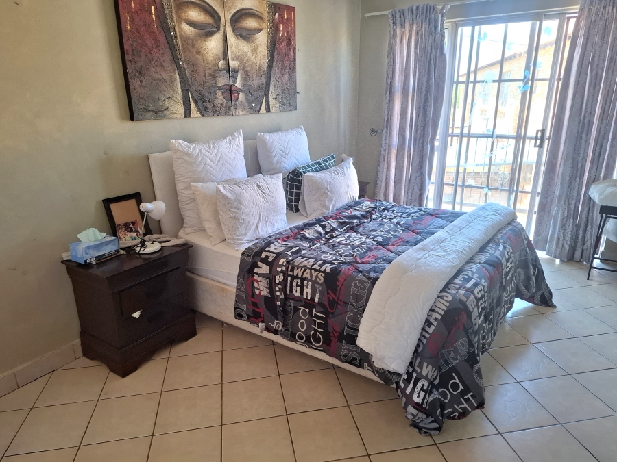 2 Bedroom Property for Sale in Eike Park Gauteng