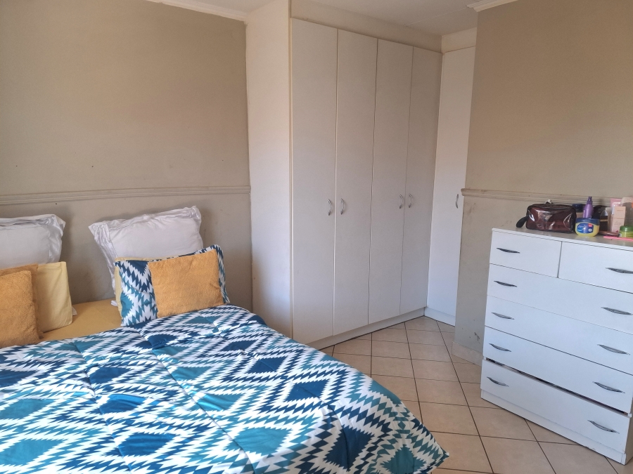 2 Bedroom Property for Sale in Eike Park Gauteng