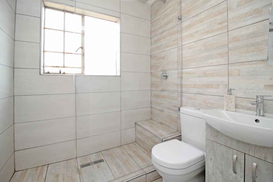 To Let 3 Bedroom Property for Rent in Weltevreden Park Gauteng