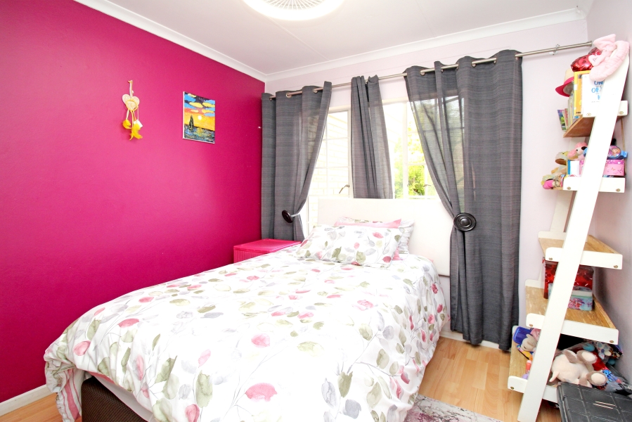To Let 3 Bedroom Property for Rent in Weltevreden Park Gauteng