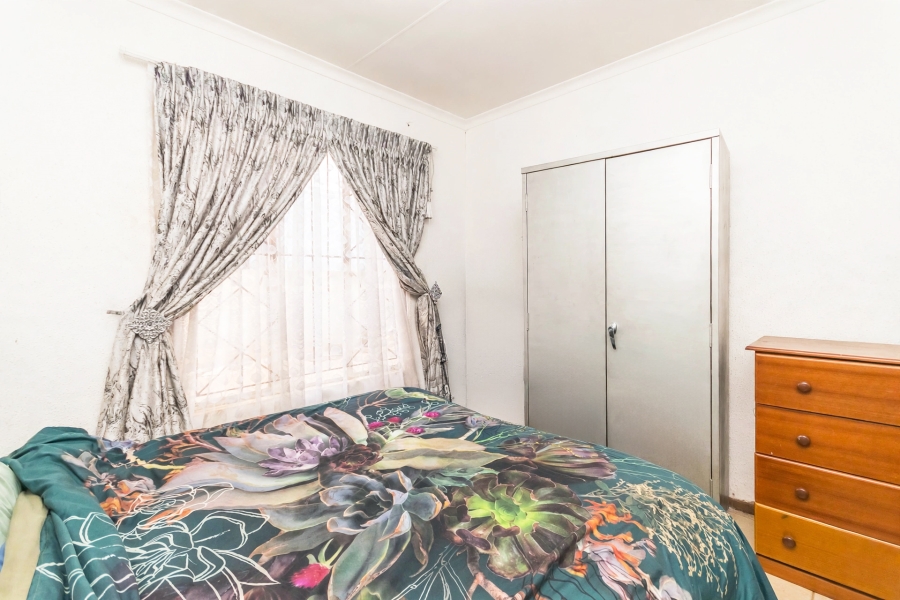 2 Bedroom Property for Sale in Protea Glen Gauteng