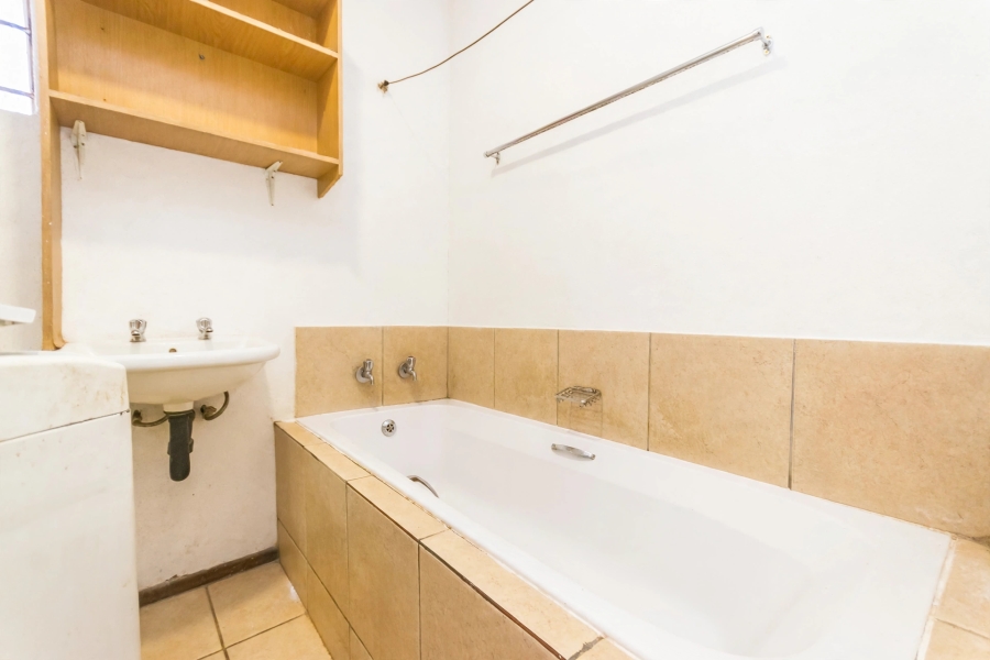 2 Bedroom Property for Sale in Protea Glen Gauteng