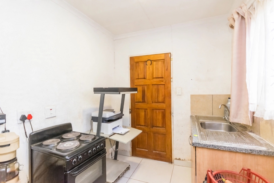 2 Bedroom Property for Sale in Protea Glen Gauteng