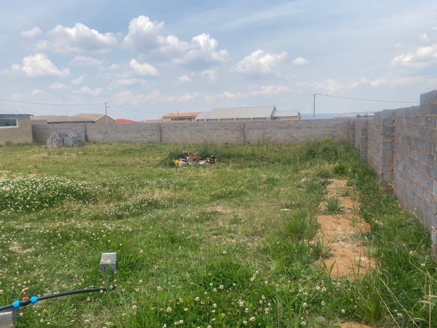 0 Bedroom Property for Sale in Mohlakeng Gauteng
