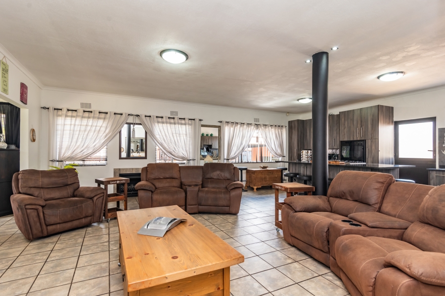 3 Bedroom Property for Sale in Kenmare Gauteng