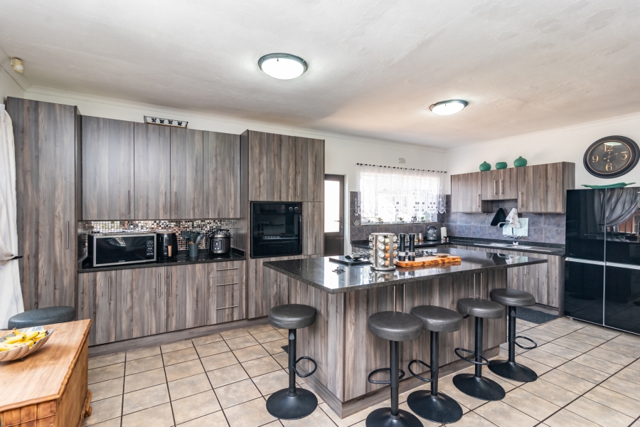 3 Bedroom Property for Sale in Kenmare Gauteng