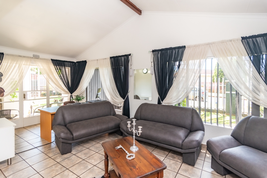 3 Bedroom Property for Sale in Kenmare Gauteng