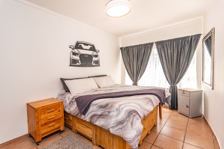 3 Bedroom Property for Sale in Kenmare Gauteng