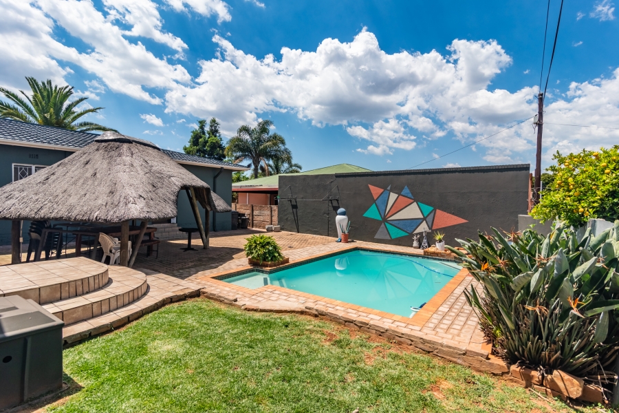 3 Bedroom Property for Sale in Kenmare Gauteng