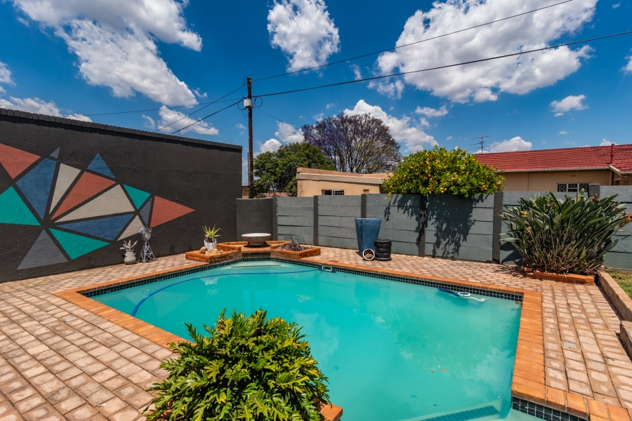 3 Bedroom Property for Sale in Kenmare Gauteng
