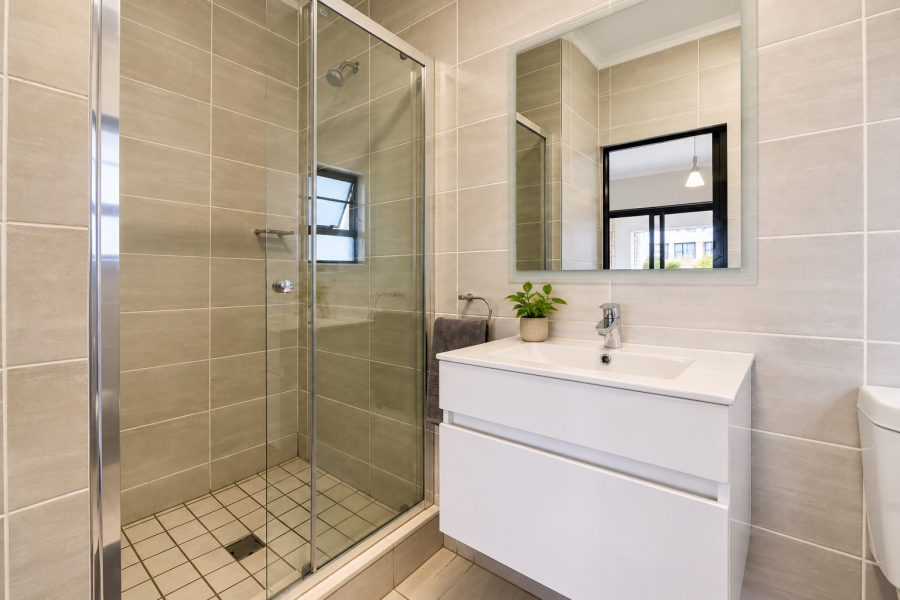 2 Bedroom Property for Sale in Waterfall Gauteng
