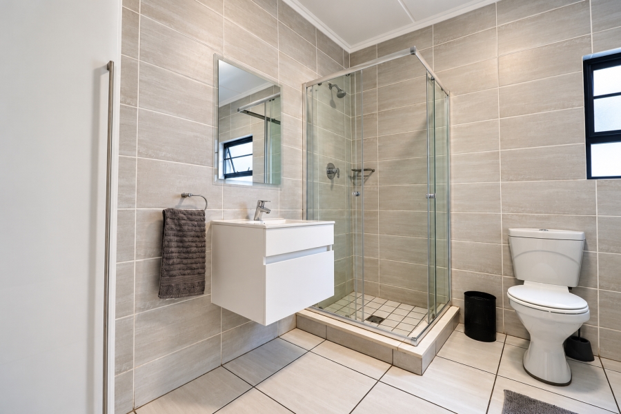 2 Bedroom Property for Sale in Waterfall Gauteng