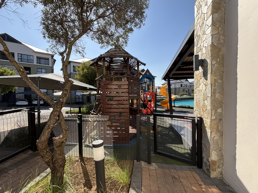 2 Bedroom Property for Sale in Waterfall Gauteng
