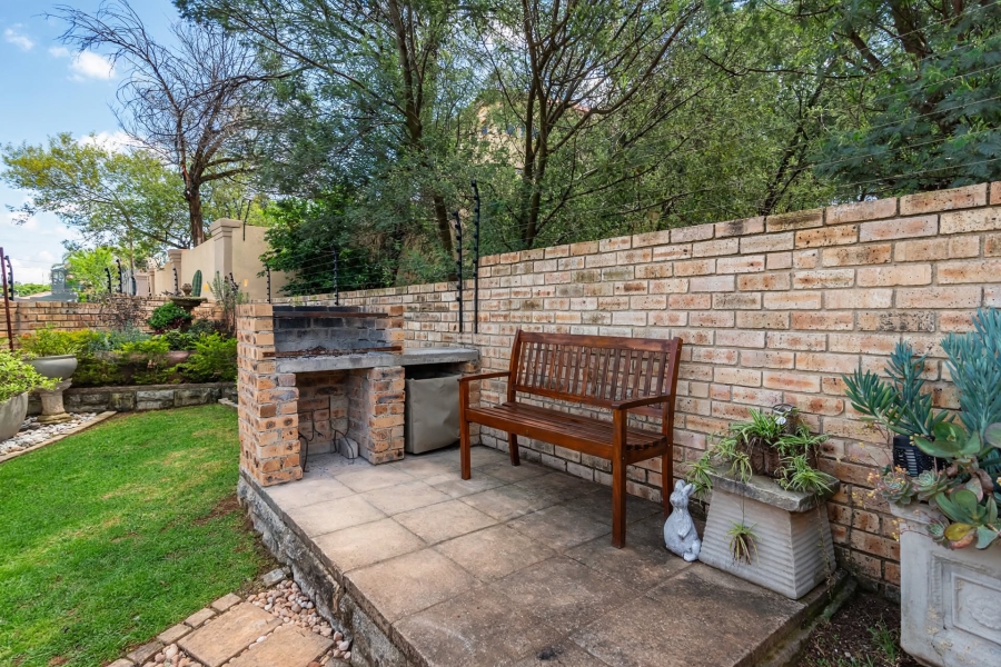2 Bedroom Property for Sale in Kenmare Gauteng