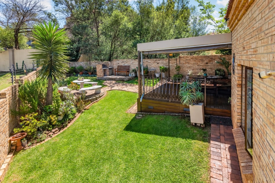 2 Bedroom Property for Sale in Kenmare Gauteng