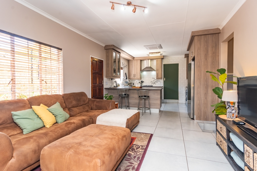 2 Bedroom Property for Sale in Kenmare Gauteng
