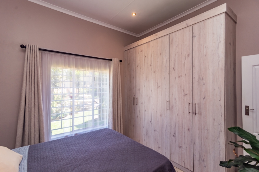 2 Bedroom Property for Sale in Kenmare Gauteng