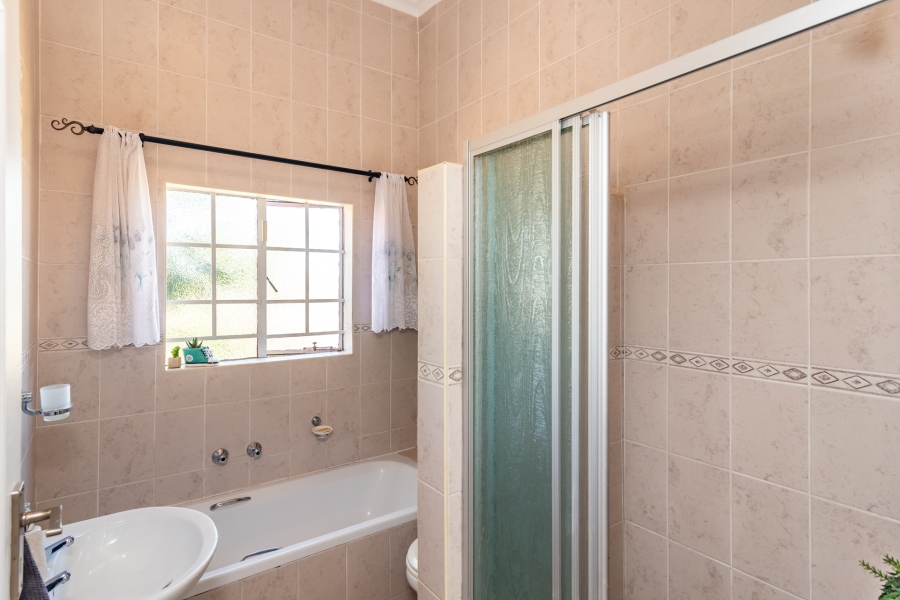 2 Bedroom Property for Sale in Kenmare Gauteng