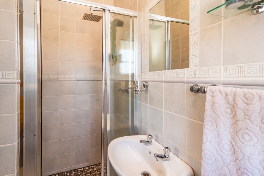 2 Bedroom Property for Sale in Kenmare Gauteng