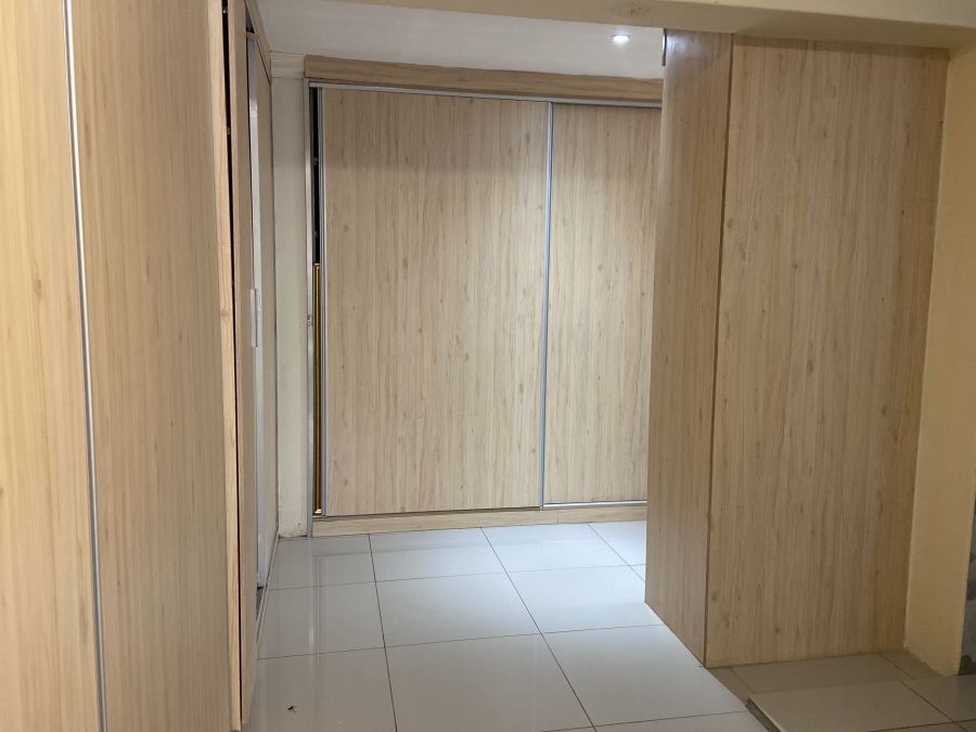 4 Bedroom Property for Sale in Faerie Glen Gauteng