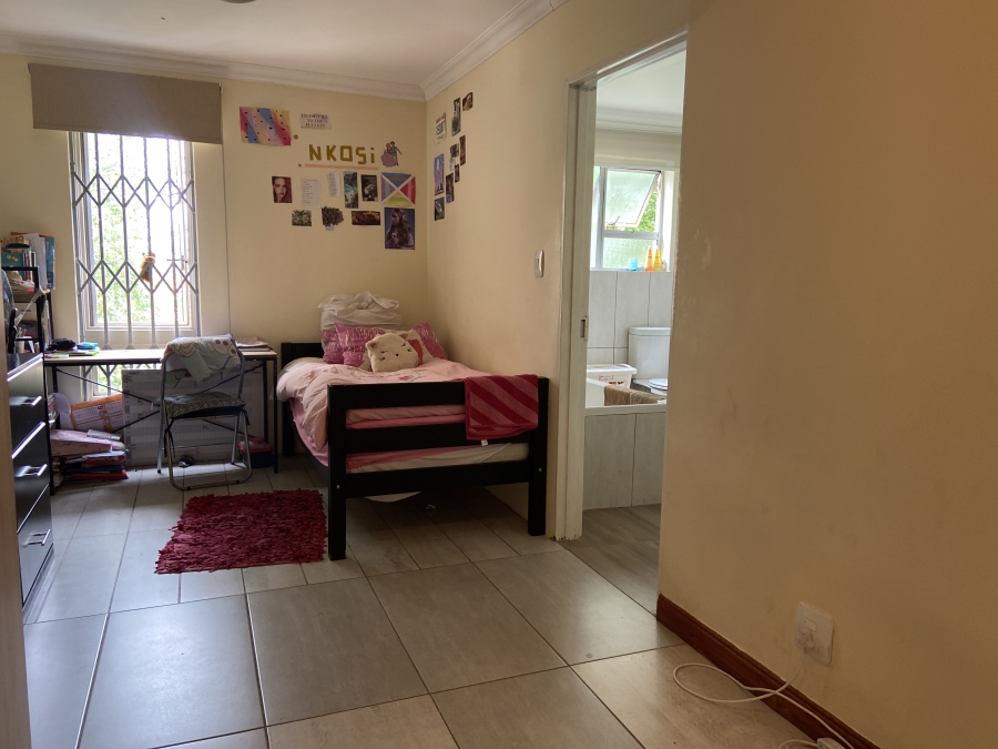 4 Bedroom Property for Sale in Faerie Glen Gauteng