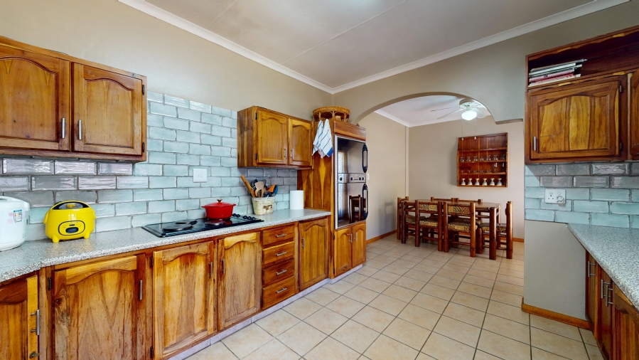 3 Bedroom Property for Sale in Glen Marais Gauteng