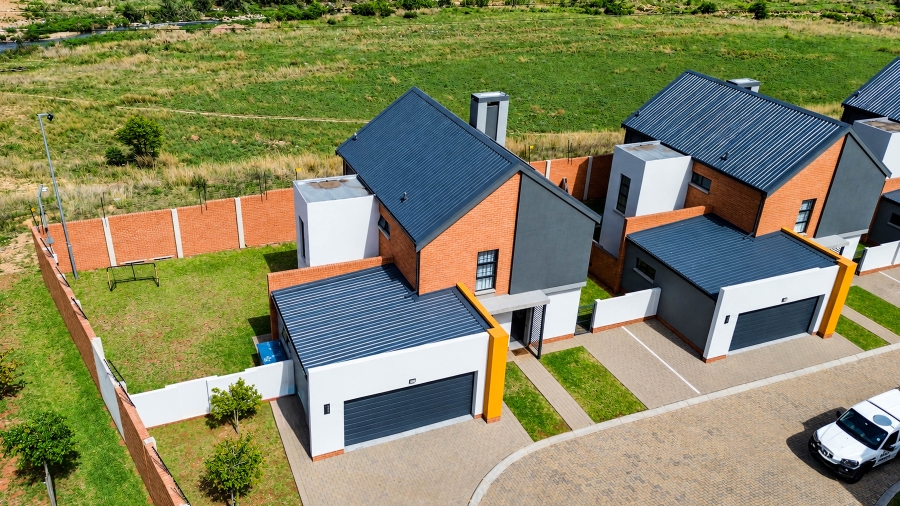 4 Bedroom Property for Sale in Amberfield Gauteng