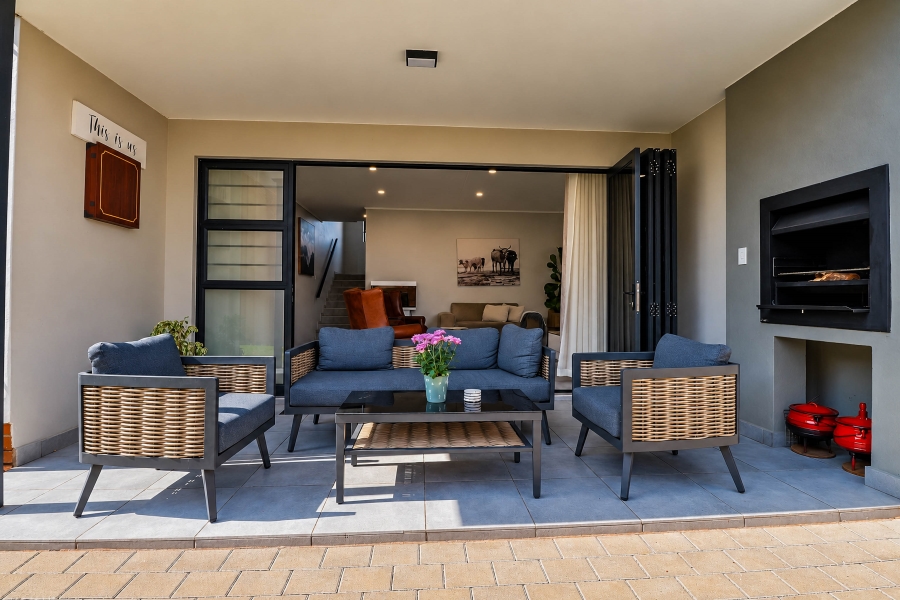 4 Bedroom Property for Sale in Amberfield Gauteng