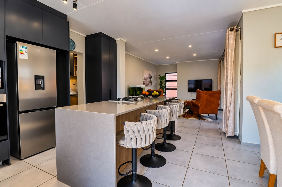 4 Bedroom Property for Sale in Amberfield Gauteng