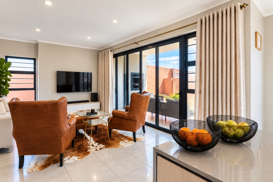 4 Bedroom Property for Sale in Amberfield Gauteng