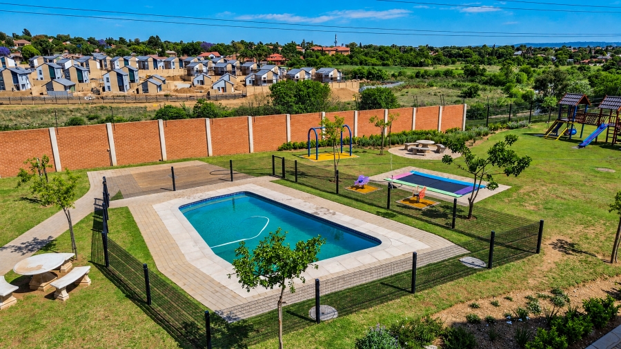 4 Bedroom Property for Sale in Amberfield Gauteng