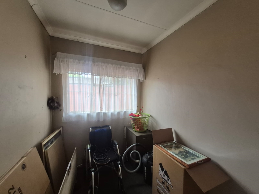 3 Bedroom Property for Sale in Brackendowns Gauteng