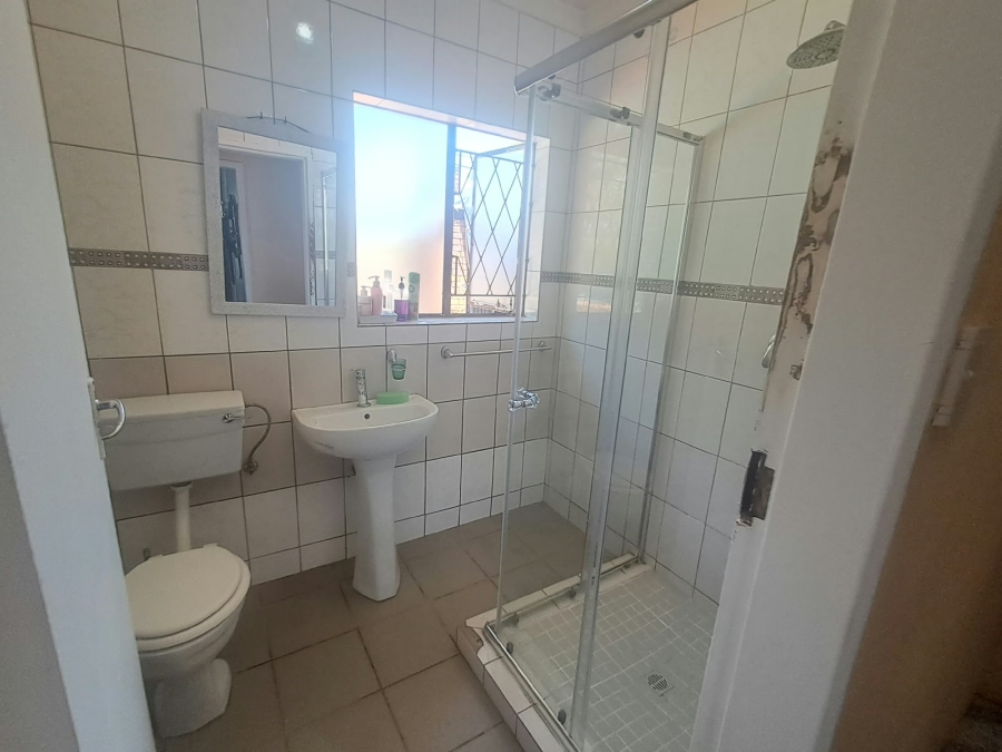 3 Bedroom Property for Sale in Brackendowns Gauteng