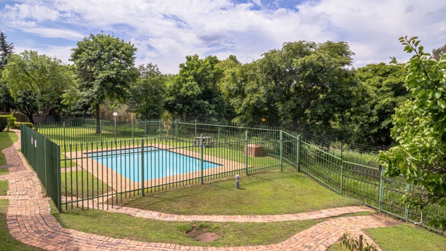 2 Bedroom Property for Sale in Paulshof Gauteng