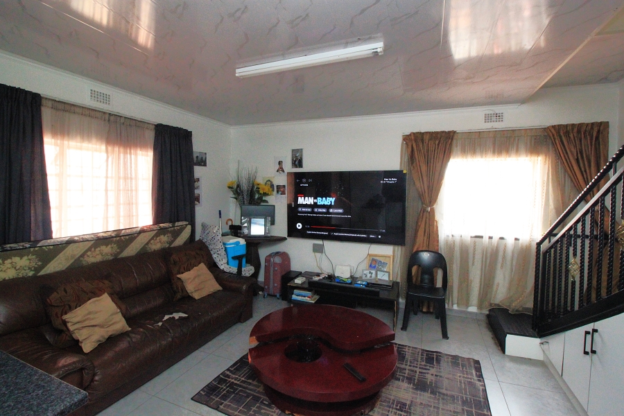To Let 1 Bedroom Property for Rent in Sunnyridge Gauteng