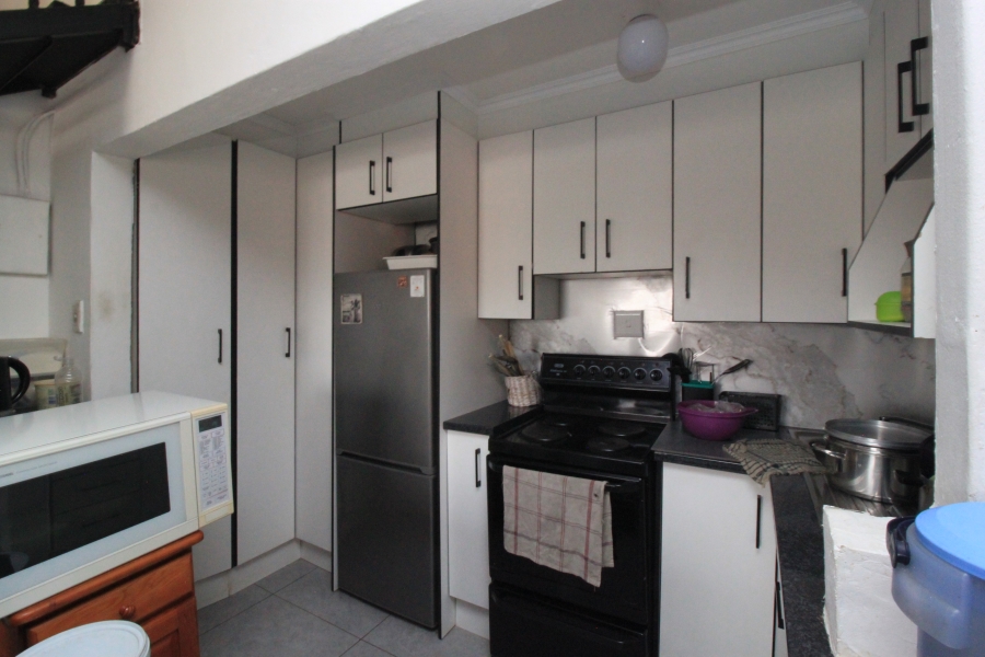 To Let 1 Bedroom Property for Rent in Sunnyridge Gauteng