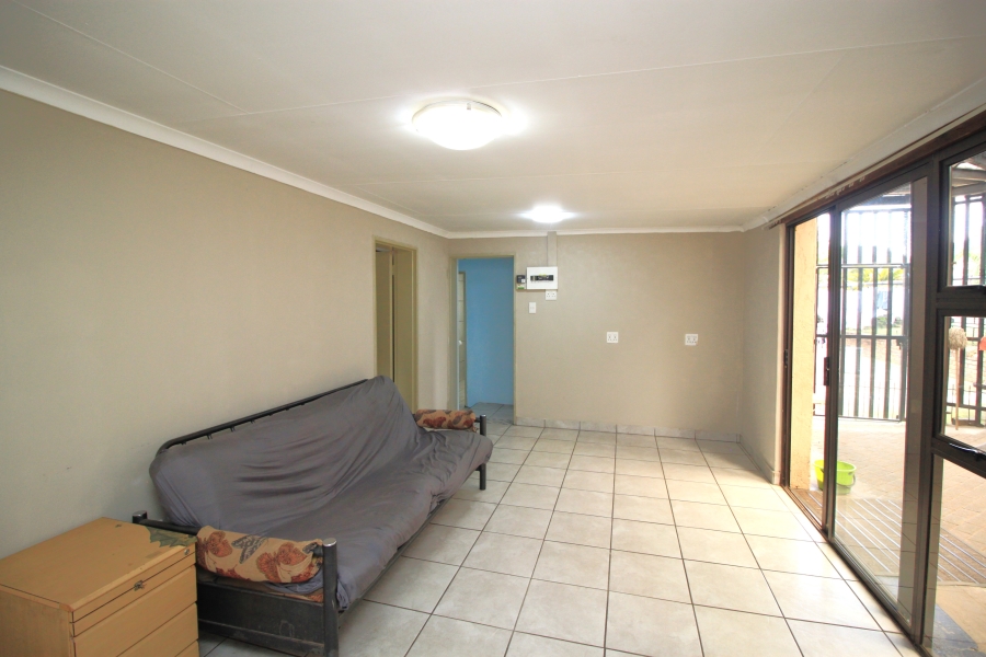 To Let 2 Bedroom Property for Rent in Marlands Gauteng