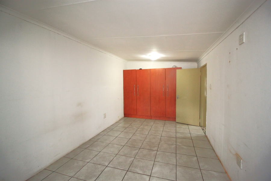 To Let 2 Bedroom Property for Rent in Marlands Gauteng